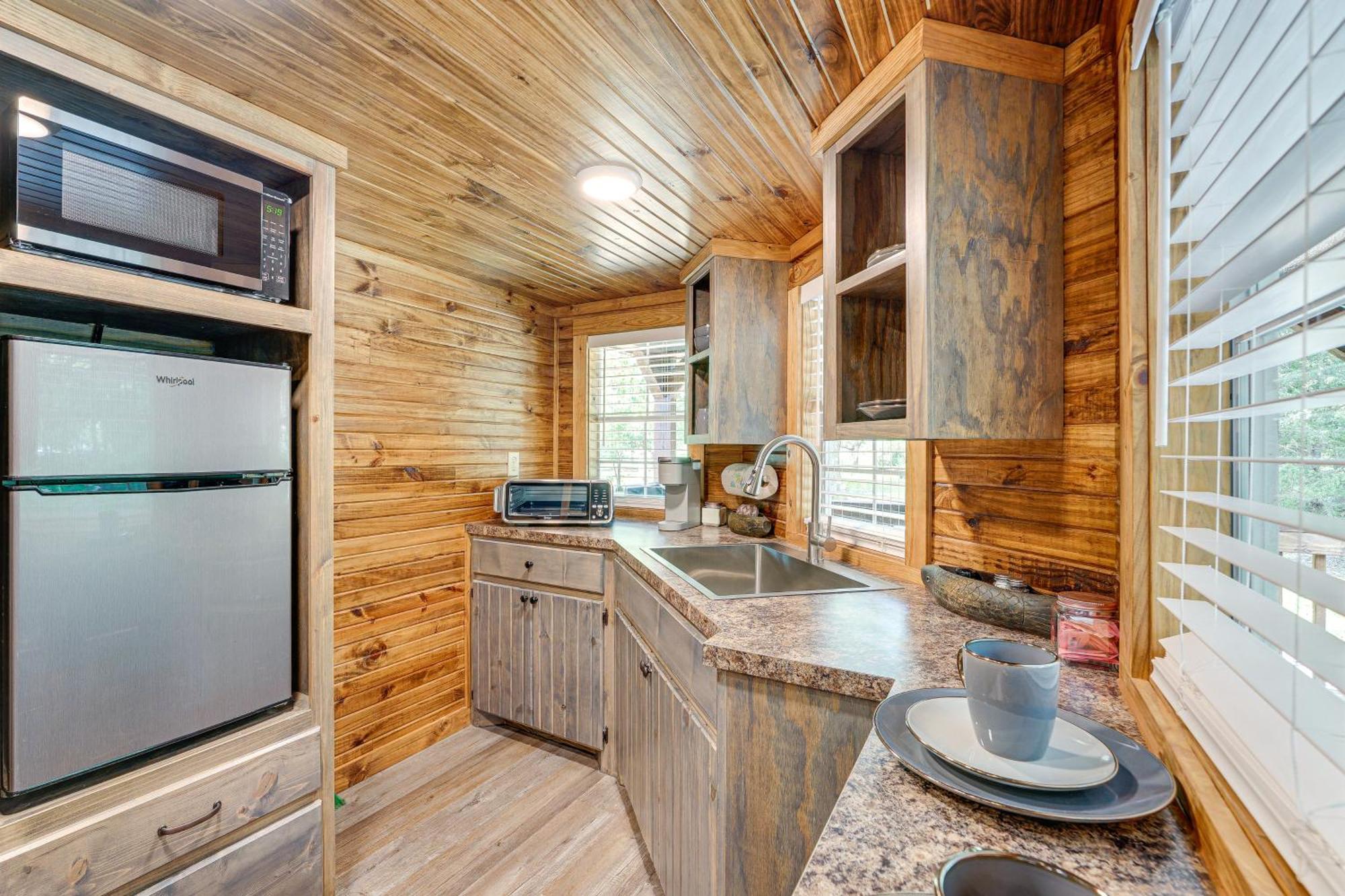 Couples Cabin In Broken Bow About 5 Mi To Downtown! Екстериор снимка